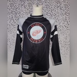 Calhoun Officially Licensed NHL Detroit Red Wings Pull-over Men's Size S & Med